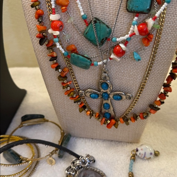 Come dig with me.  Unlisted gorgeousness in every price range. - Picture 11 of 16